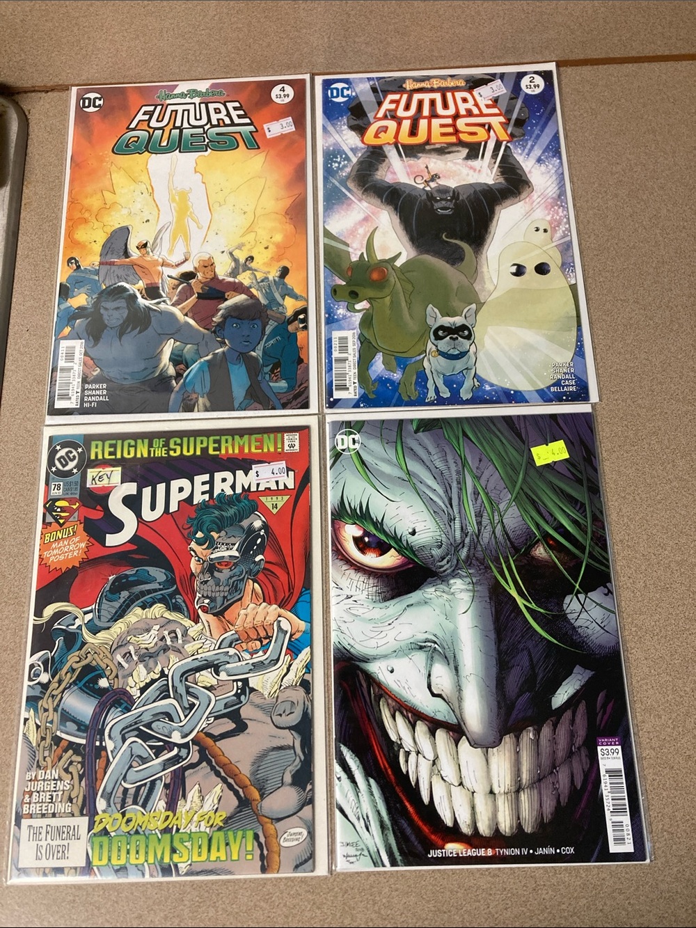 DC Comics Collectible Comic Book Set